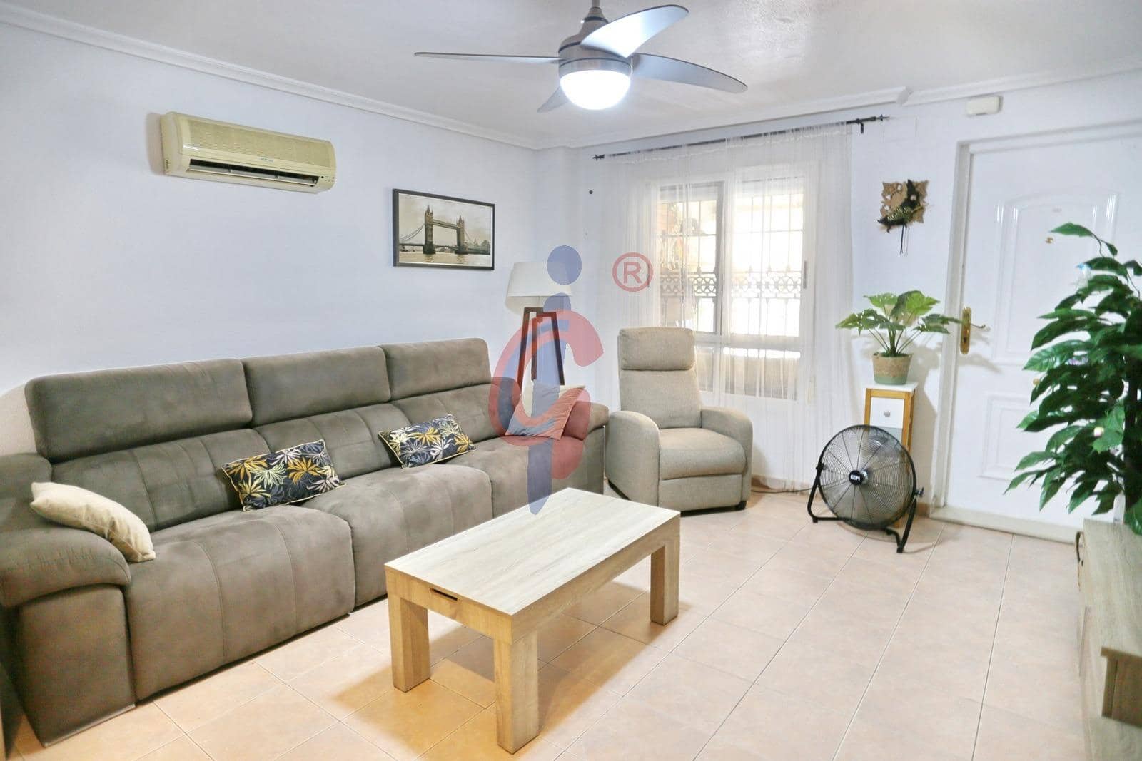 3 soveværelse Bungalow til salg i Guardamar del Segura med swimmingpool garage - € 235.000 (Ref: 10037533)