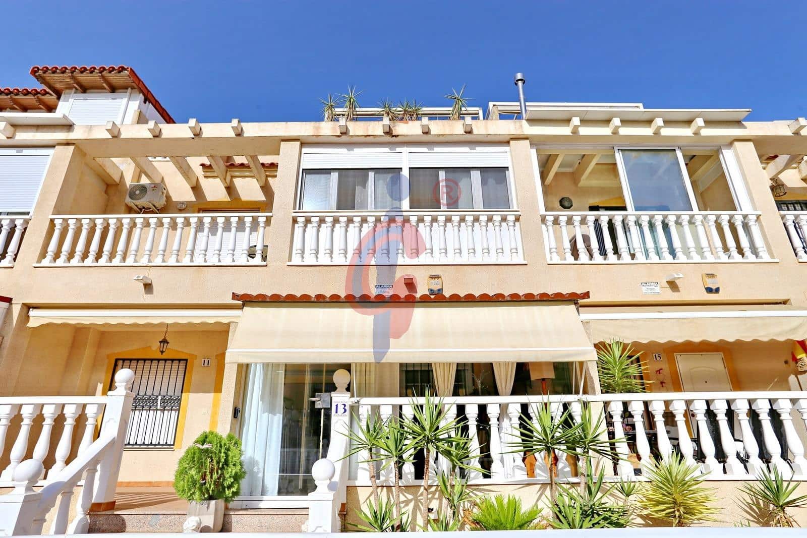 3 soveværelse Bungalow til salg i Guardamar del Segura med swimmingpool garage - € 235.000 (Ref: 10037533)