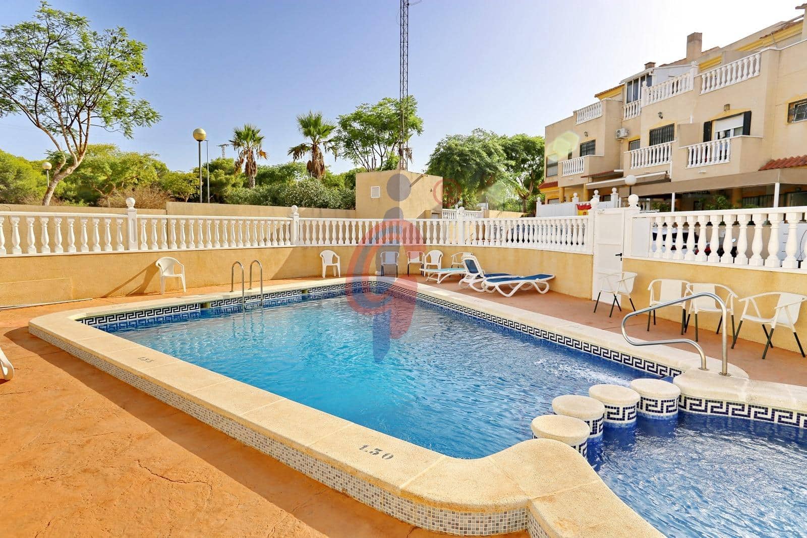 3 soveværelse Bungalow til salg i Guardamar del Segura med swimmingpool garage - € 235.000 (Ref: 10037533)
