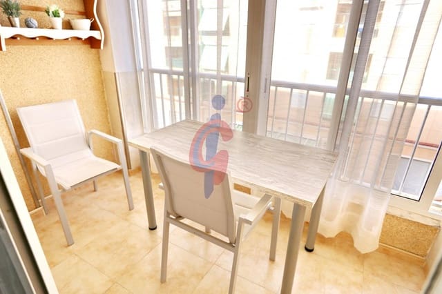 2 slaapkamer Appartement te koop in Zona Pueblo, Guardamar del Segura - € 149.995 (Ref: 10049427)
