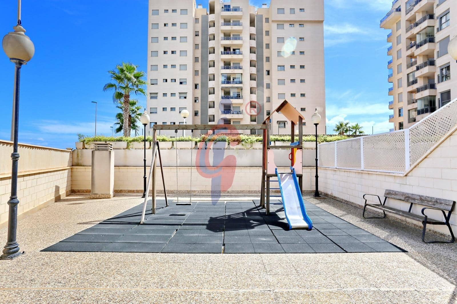 2 slaapkamer Appartement te koop in Guardamar del Segura met zwembad garage - € 214.995 (Ref: 10068047)