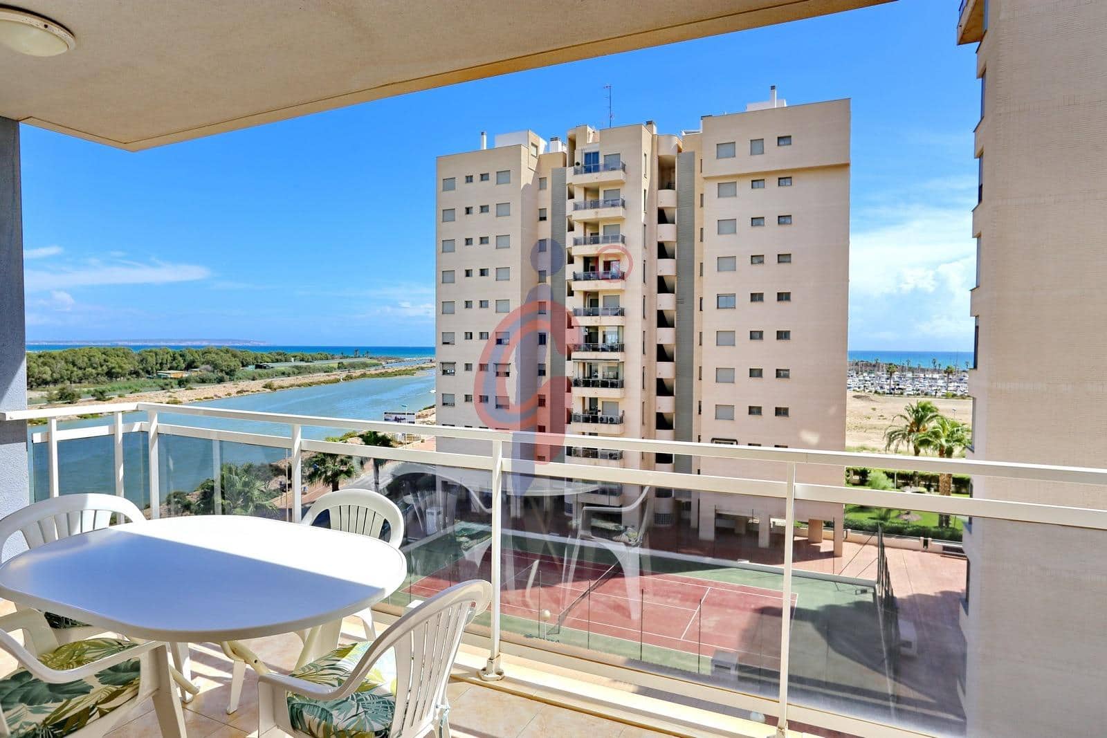 2 Zimmer Apartment zu verkaufen in Guardamar del Segura mit Pool Garage - 214.995 € (Ref: 10068047)
