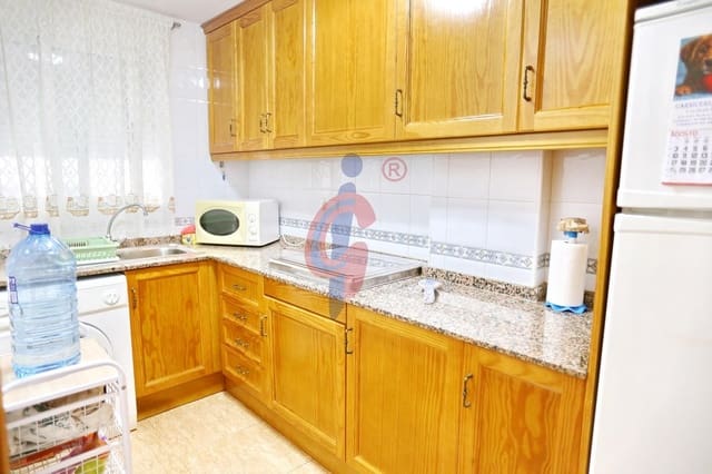 2 bedroom Apartment for sale in Zona Pueblo, Guardamar del Segura - € 175,000 (Ref: 10068050)