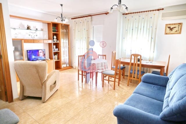 2 bedroom Apartment for sale in Zona Pueblo, Guardamar del Segura - € 175,000 (Ref: 10068050)
