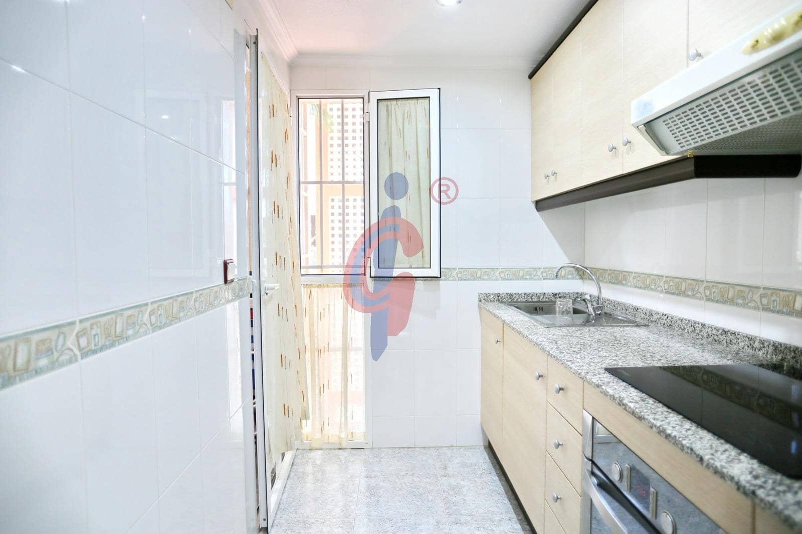 2 chambre Appartement à vendre à Guardamar del Segura avec piscine garage - 210 000 € (Ref: 10076534)