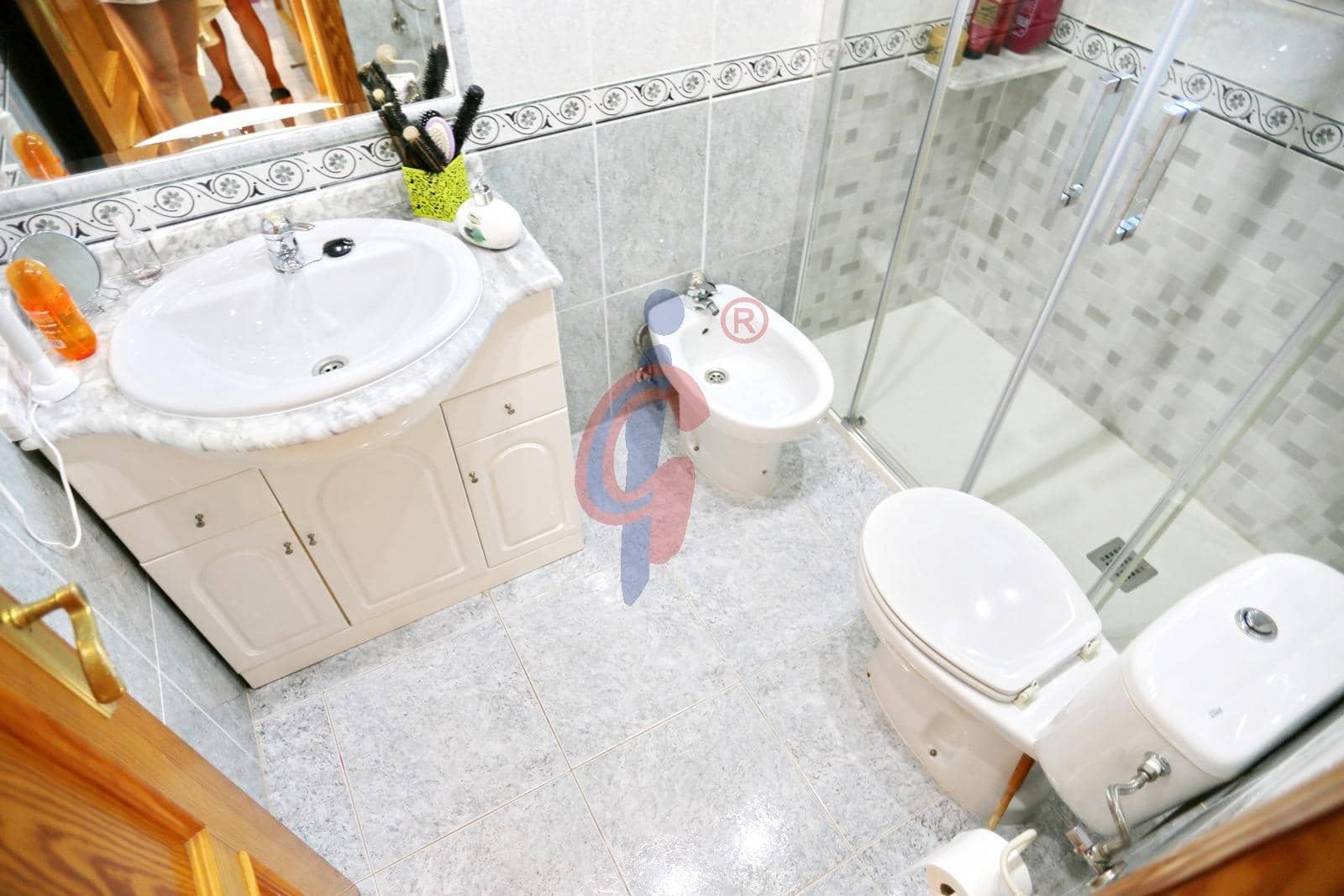 2 chambre Appartement à vendre à Guardamar del Segura avec piscine garage - 210 000 € (Ref: 10076534)