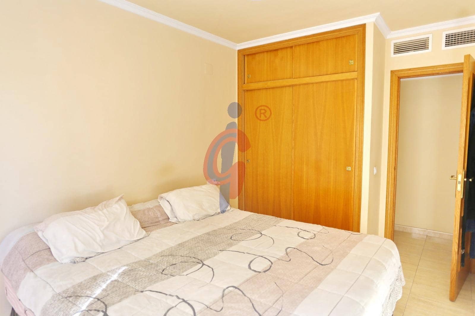 2 soveværelse Lejlighed til salg i Guardamar del Segura med swimmingpool - € 199.900 (Ref: 10098544)
