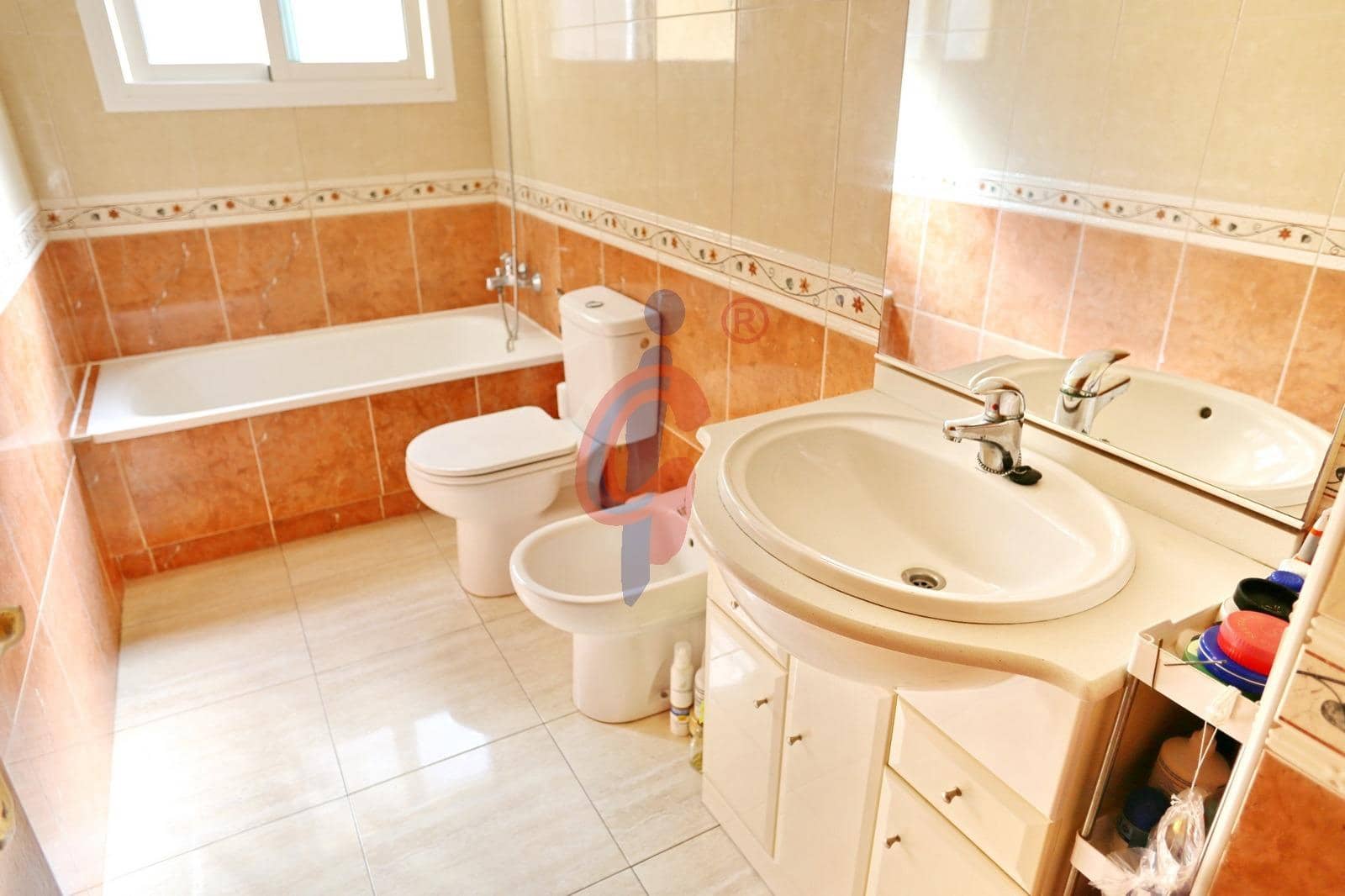 2 soveværelse Lejlighed til salg i Guardamar del Segura med swimmingpool - € 199.900 (Ref: 10098544)