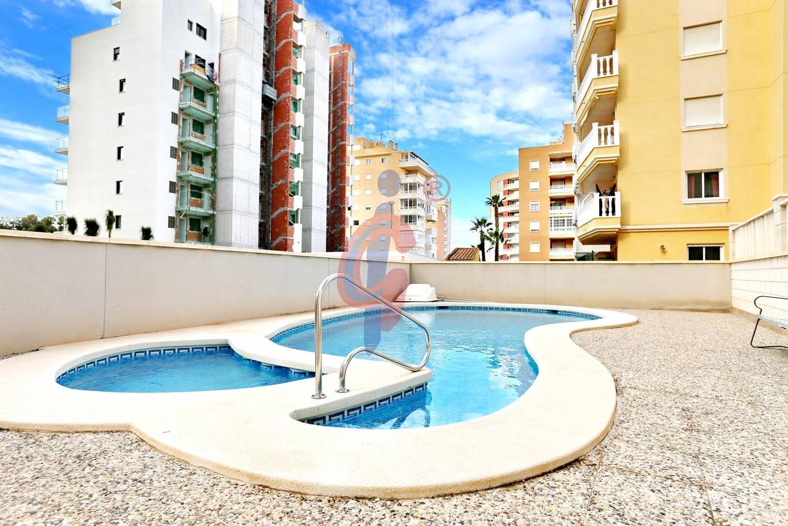 2 soveværelse Lejlighed til salg i Guardamar del Segura med swimmingpool garage - € 184.900 (Ref: 10109795)
