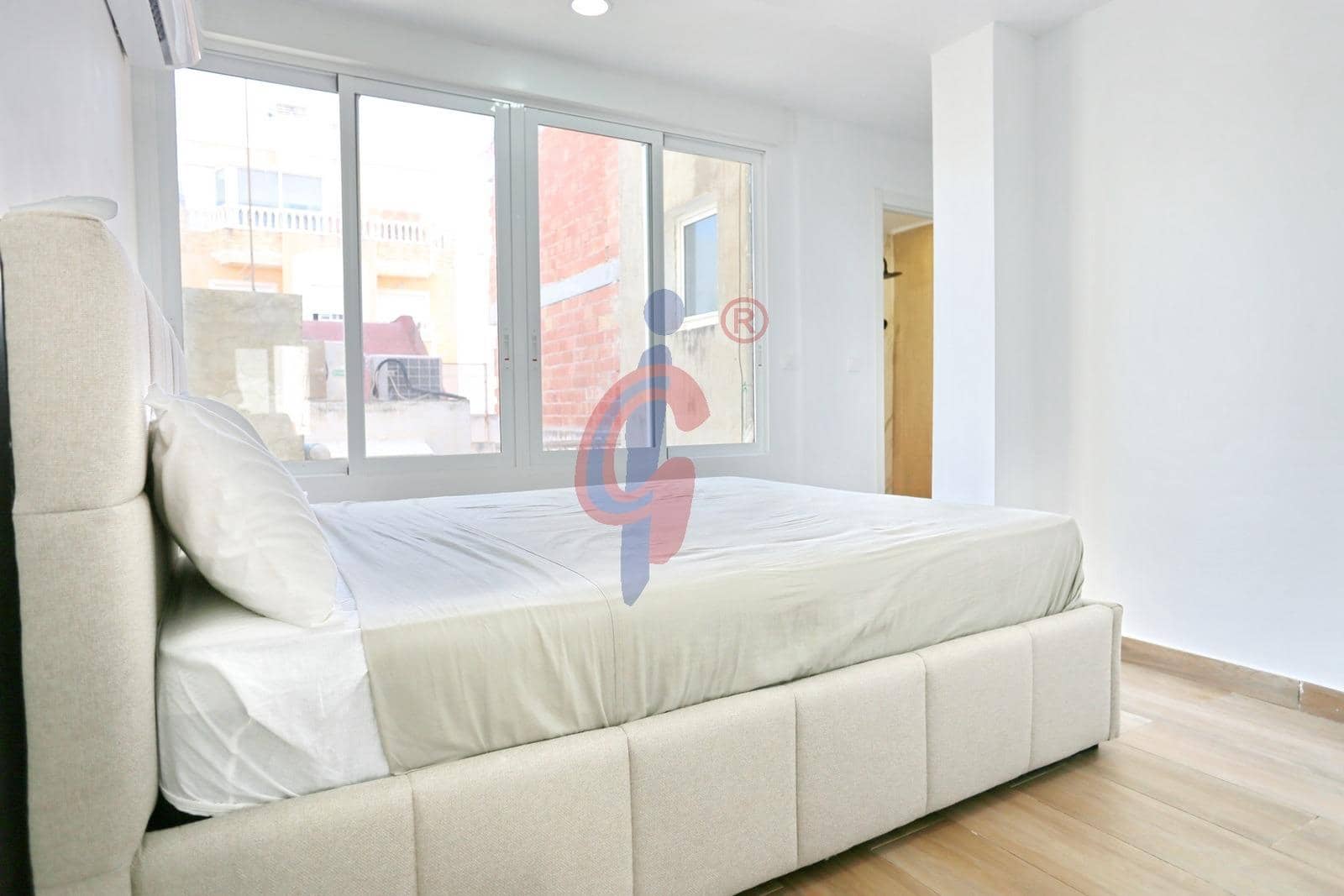 3 bedroom Apartment for sale in Guardamar del Segura - € 240,000 (Ref: 10129692)