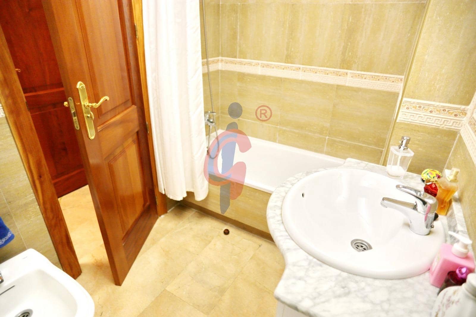2 sovrum Lägenhet till salu i Guardamar del Segura med garage - 389 990 € (Ref: 10129693)