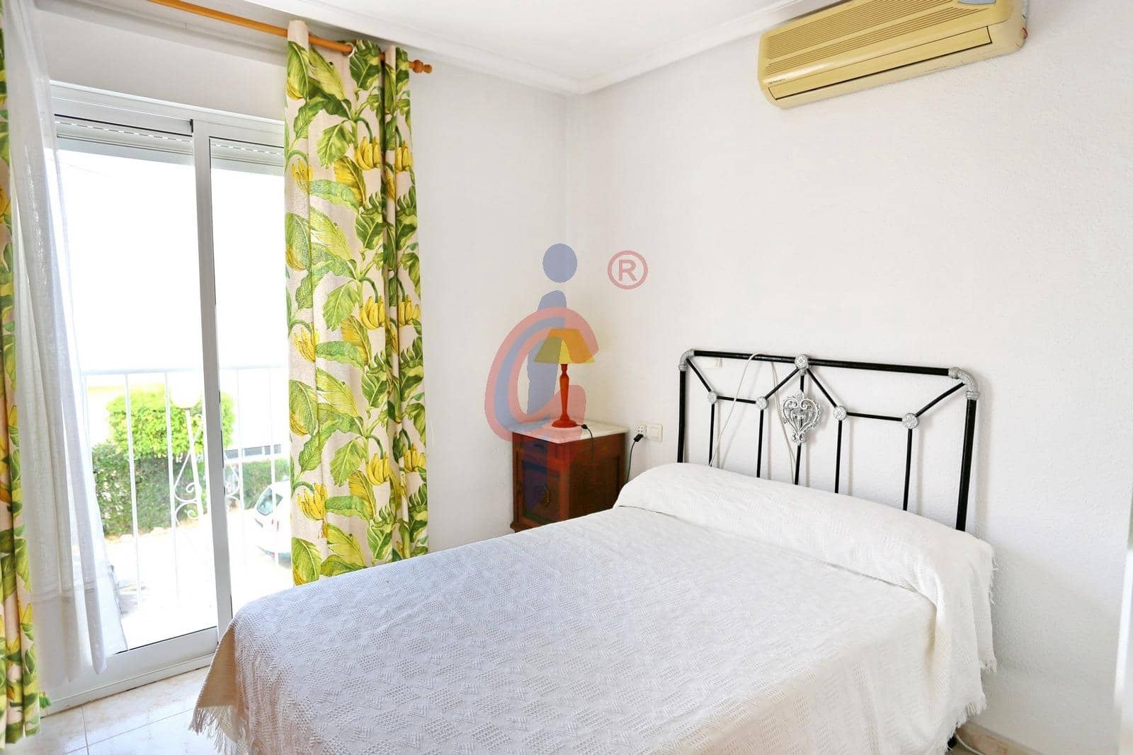 3 Zimmer Bungalow zu verkaufen in Guardamar del Segura mit Pool Garage - 249.000 € (Ref: 10136200)