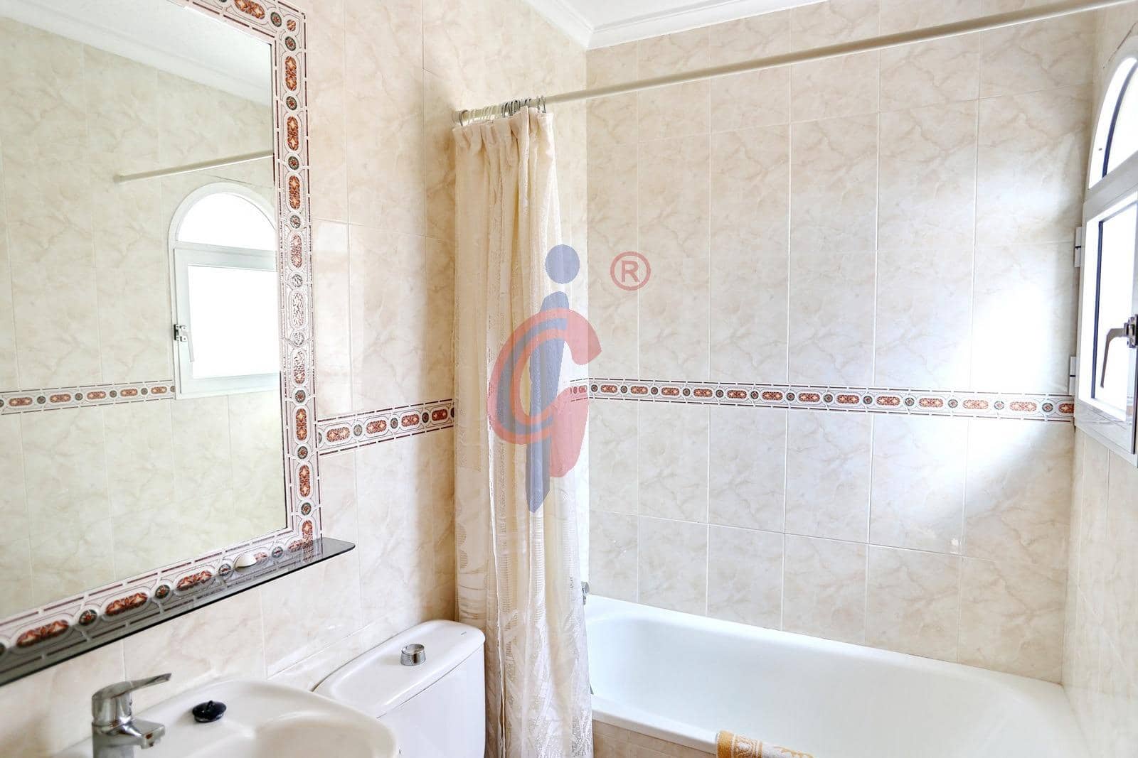 3 Zimmer Bungalow zu verkaufen in Guardamar del Segura mit Pool Garage - 249.000 € (Ref: 10136200)