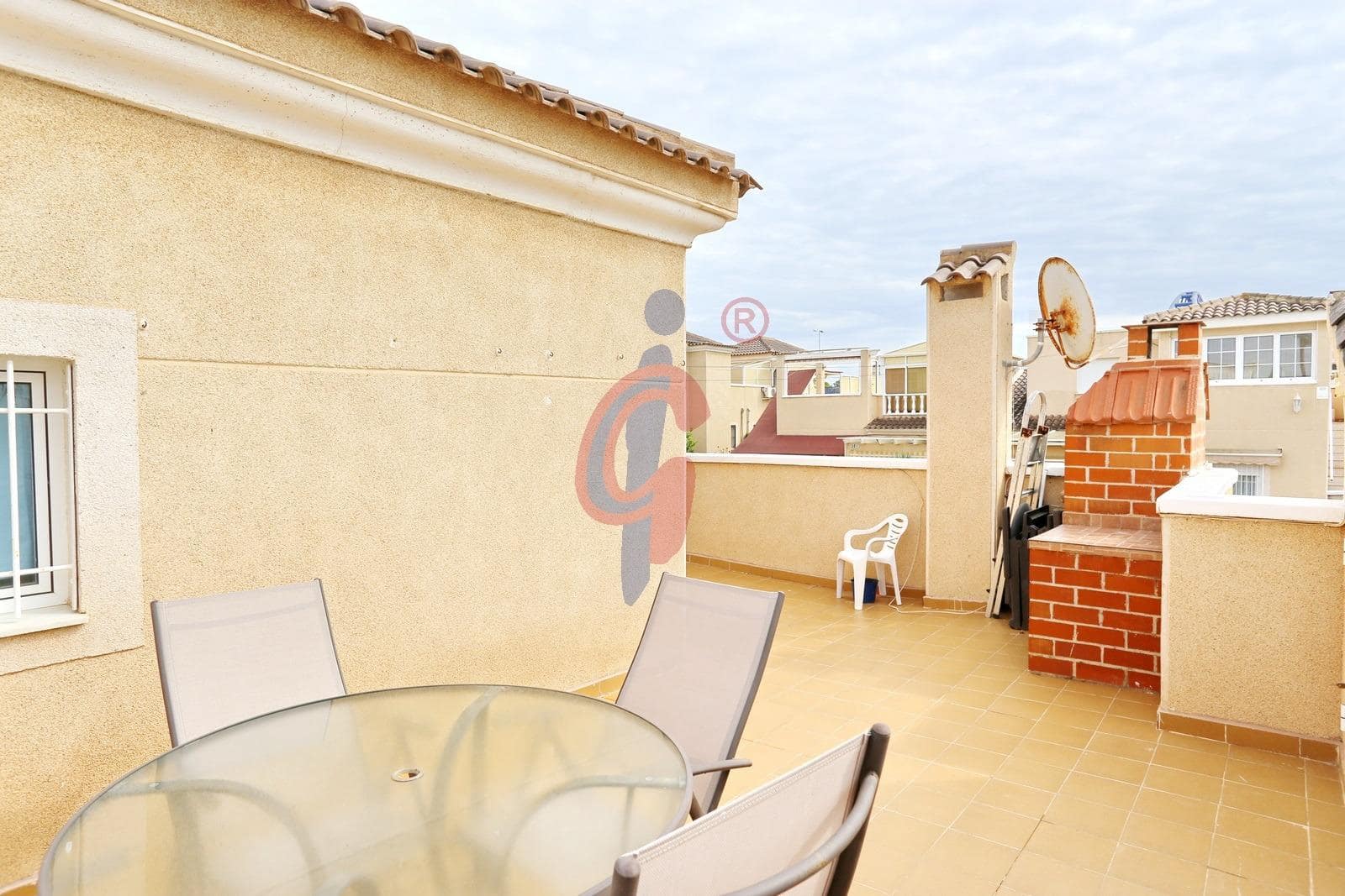 3 Zimmer Bungalow zu verkaufen in Guardamar del Segura mit Pool Garage - 249.000 € (Ref: 10136200)