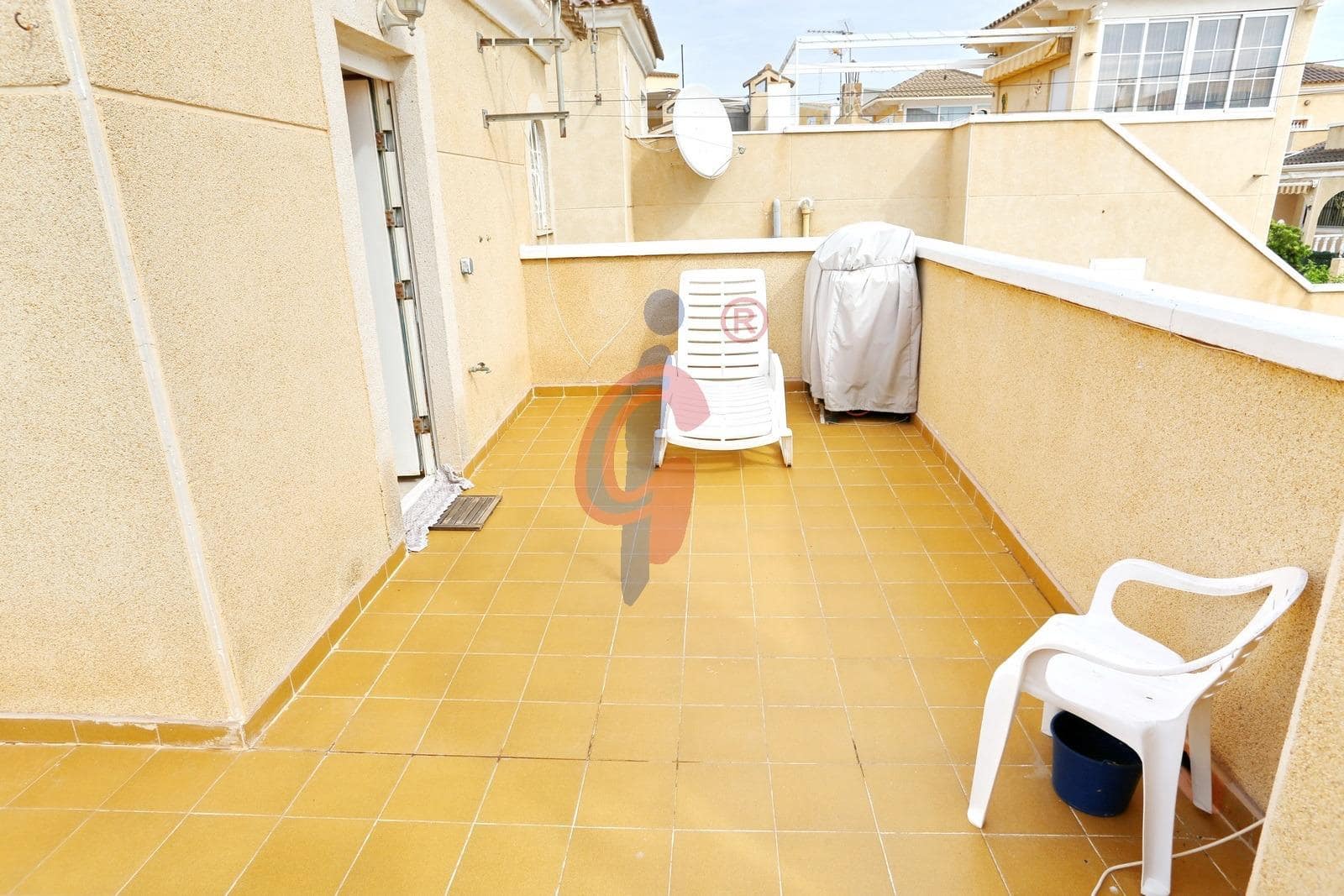 3 Zimmer Bungalow zu verkaufen in Guardamar del Segura mit Pool Garage - 249.000 € (Ref: 10136200)