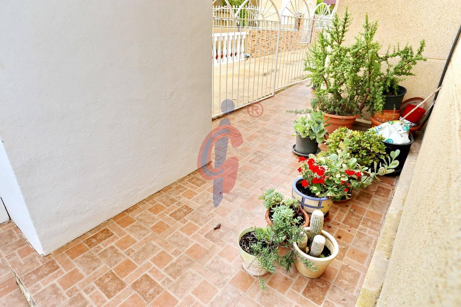 3 Zimmer Bungalow zu verkaufen in Guardamar del Segura mit Pool Garage - 249.000 € (Ref: 10136200)