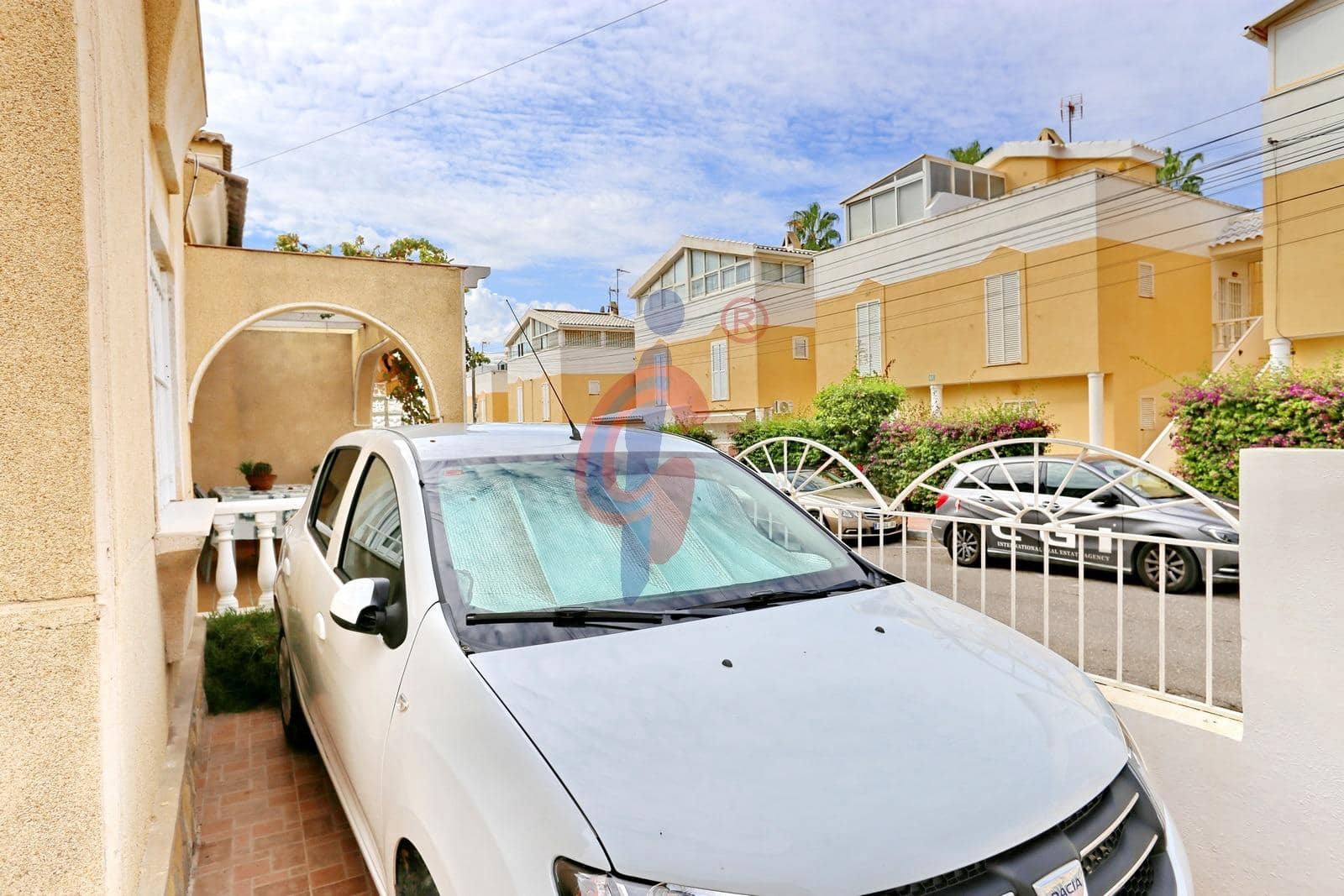 3 Zimmer Bungalow zu verkaufen in Guardamar del Segura mit Pool Garage - 249.000 € (Ref: 10136200)