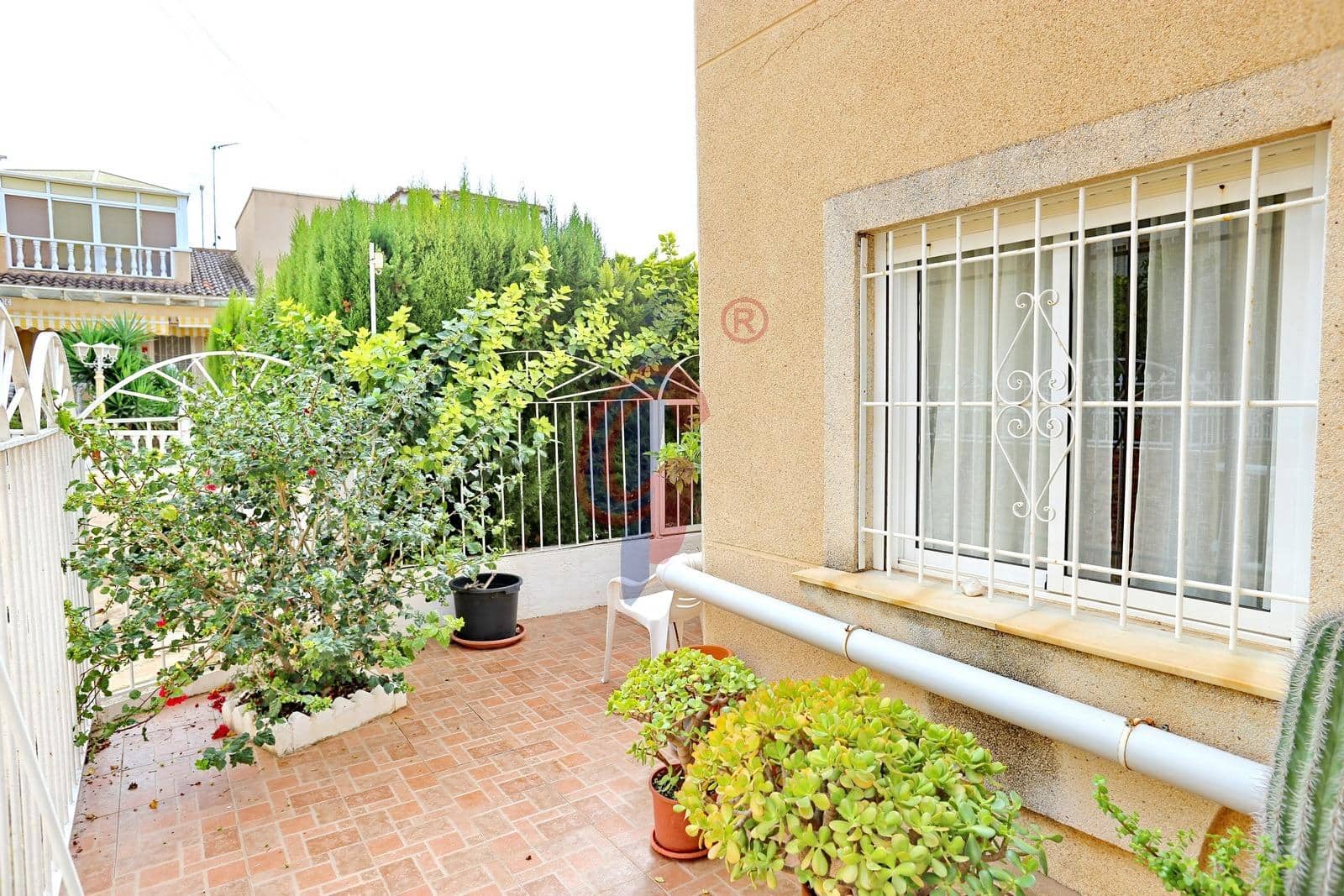 3 Zimmer Bungalow zu verkaufen in Guardamar del Segura mit Pool Garage - 249.000 € (Ref: 10136200)