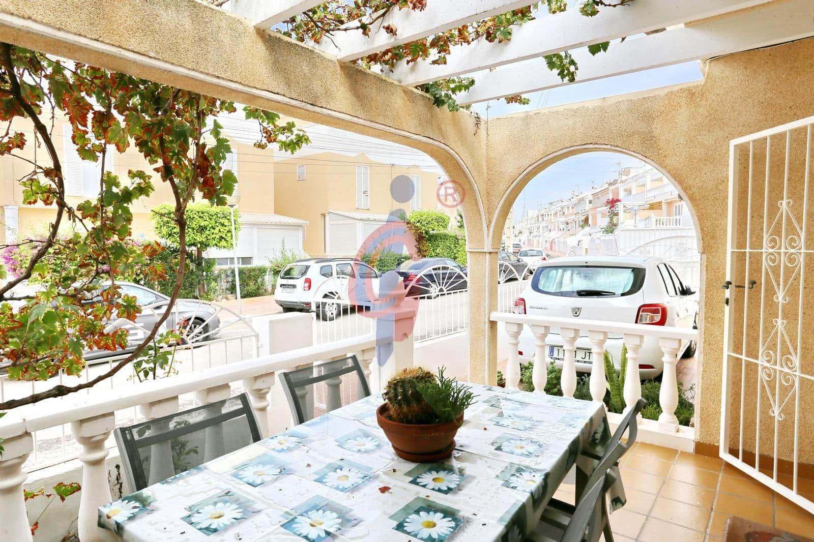 3 Zimmer Bungalow zu verkaufen in Guardamar del Segura mit Pool Garage - 249.000 € (Ref: 10136200)