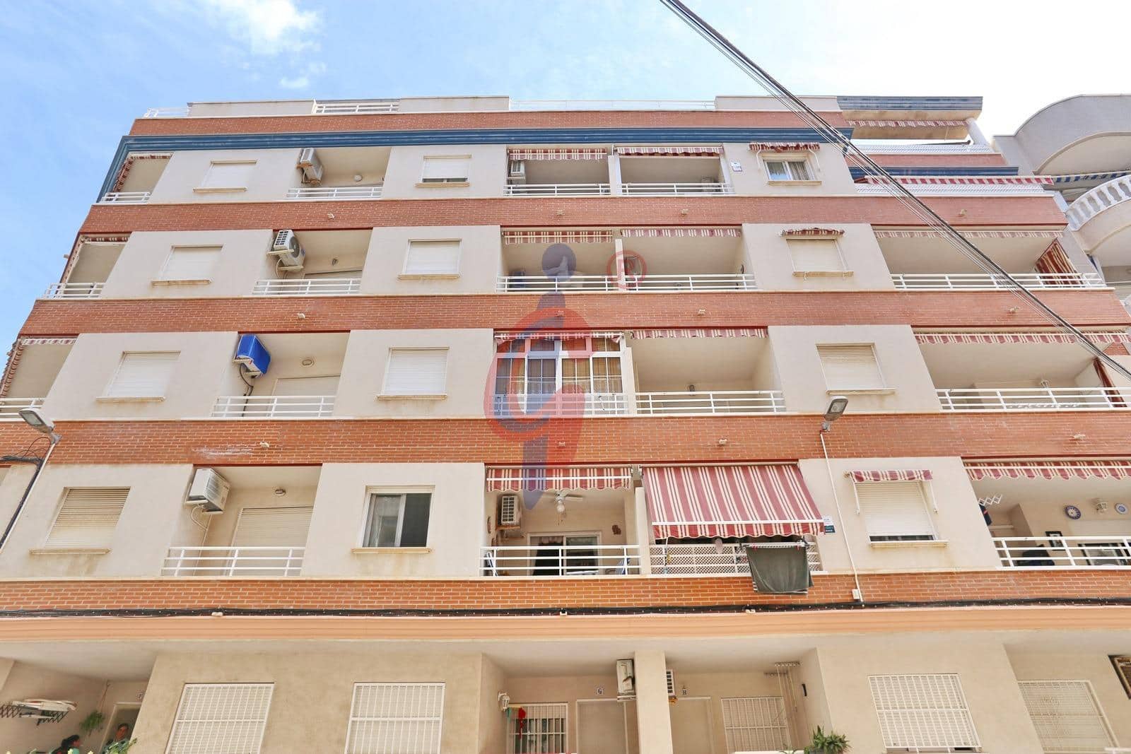 Apartamento de 2 habitaciones en Guardamar del Segura en venta con piscina - 164.950 € (Ref: 10139831)