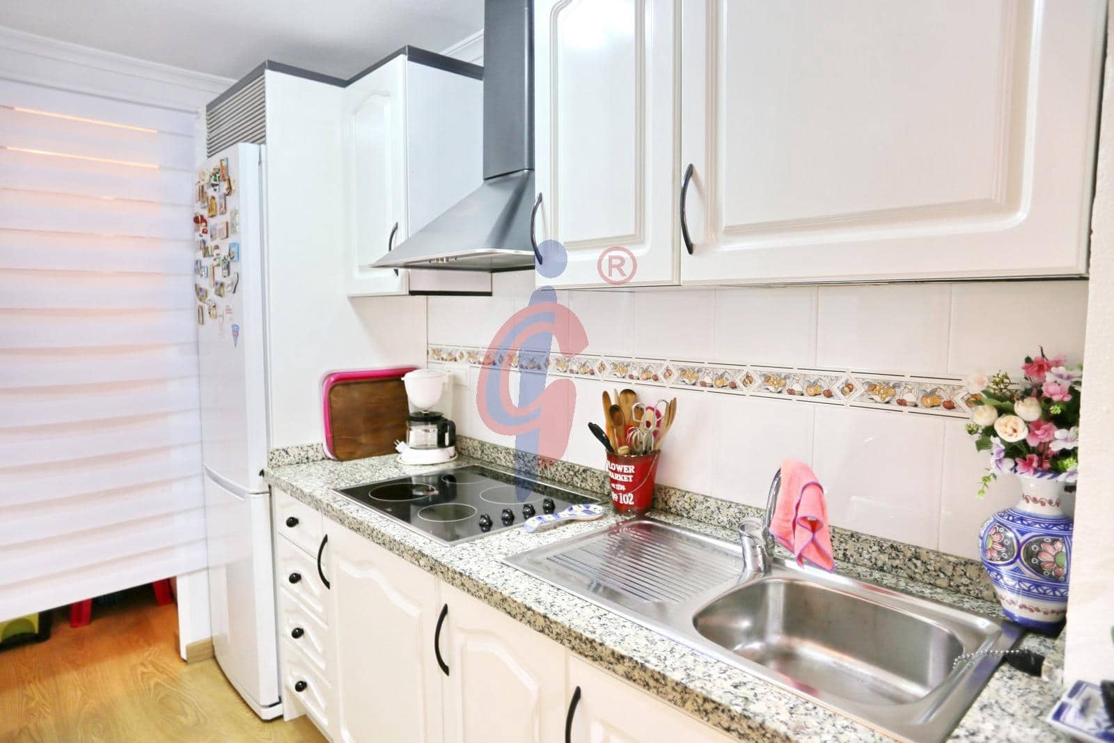 Apartamento de 2 habitaciones en Guardamar del Segura en venta con piscina - 164.950 € (Ref: 10139831)