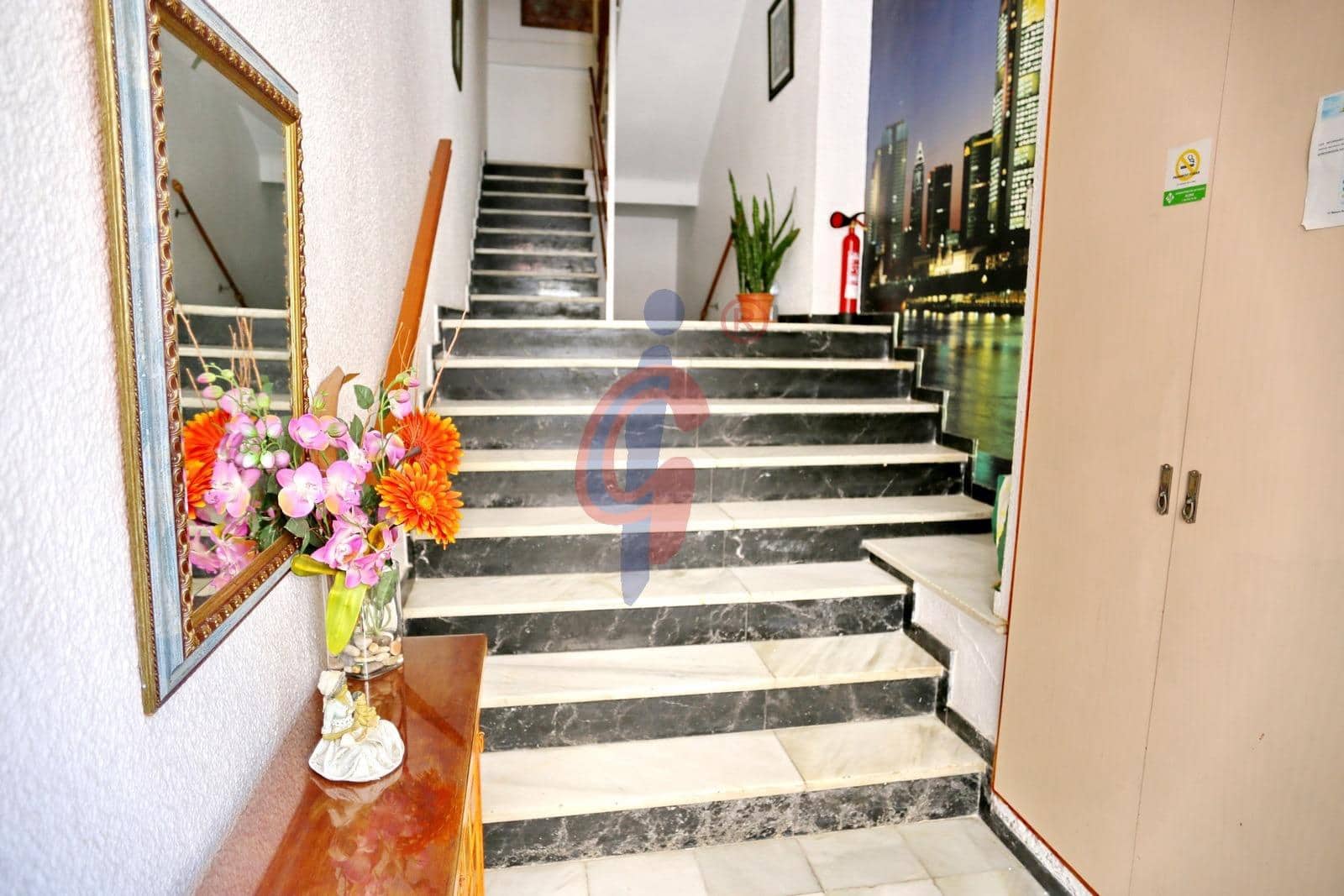 4 sovrum Lägenhet till salu i Guardamar del Segura - 175 000 € (Ref: 10139834)