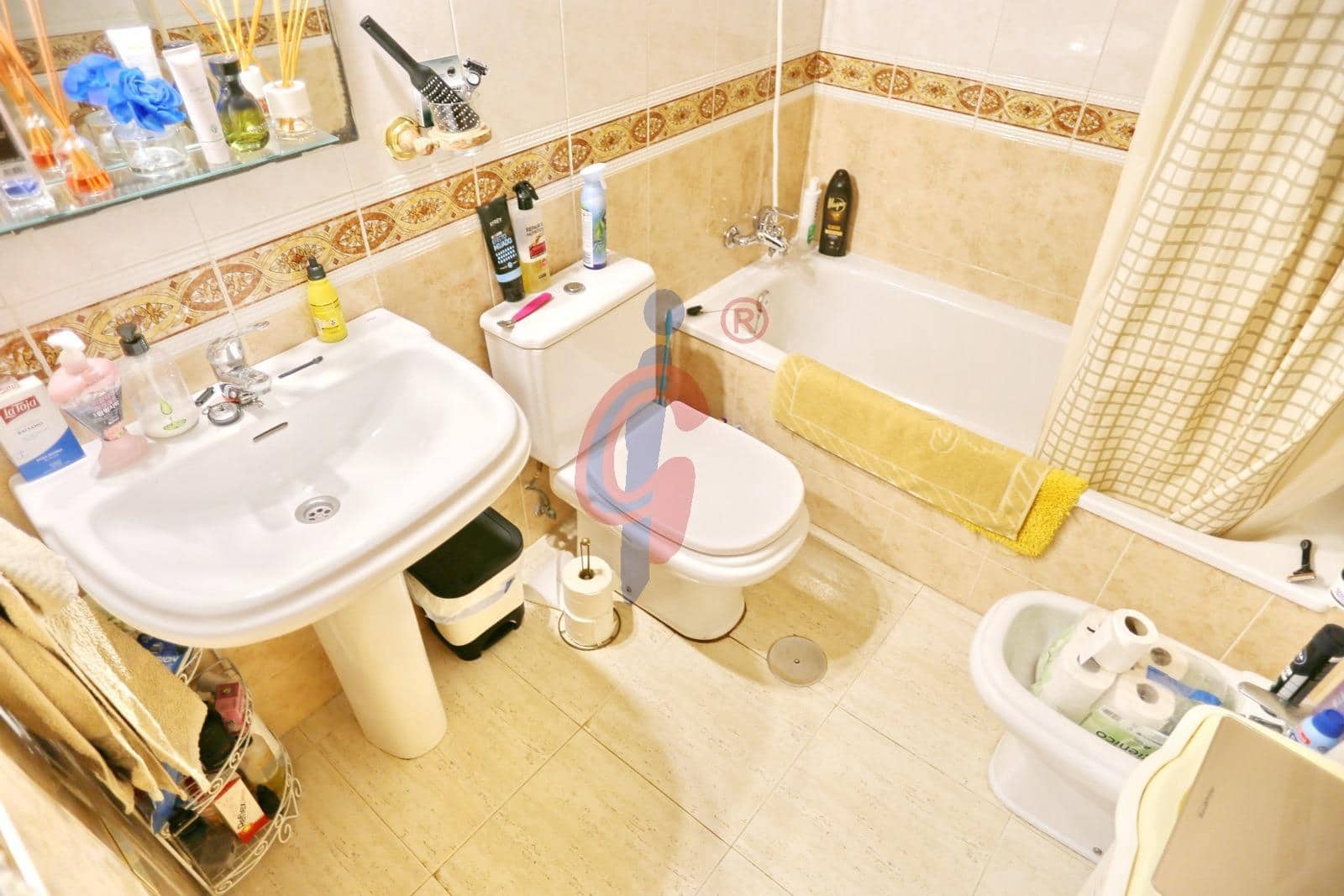 3 slaapkamer Appartement te koop in Guardamar del Segura met zwembad garage - € 246.000 (Ref: 10150391)