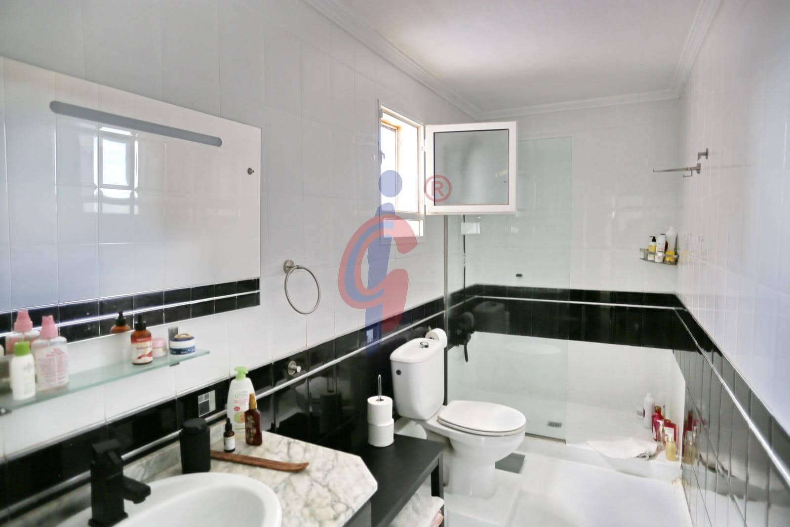 Adosado de 3 habitaciones en Guardamar del Segura en venta con piscina - 289.990 € (Ref: 10174662)