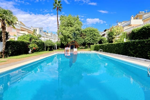 Adosado de 3 habitaciones en El Moncayo, Guardamar del Segura en venta con piscina - 289.990 € (Ref: 10174662)