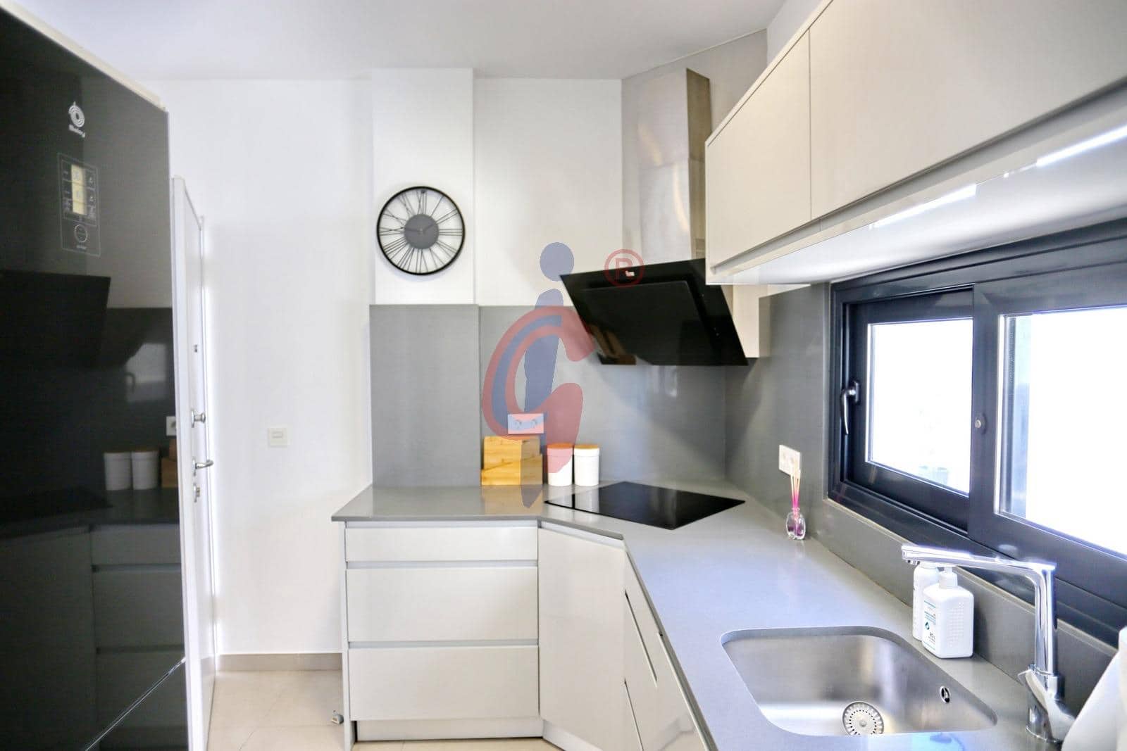 3 soveværelse Villa til salg i Guardamar del Segura med swimmingpool garage - € 470.000 (Ref: 10177316)