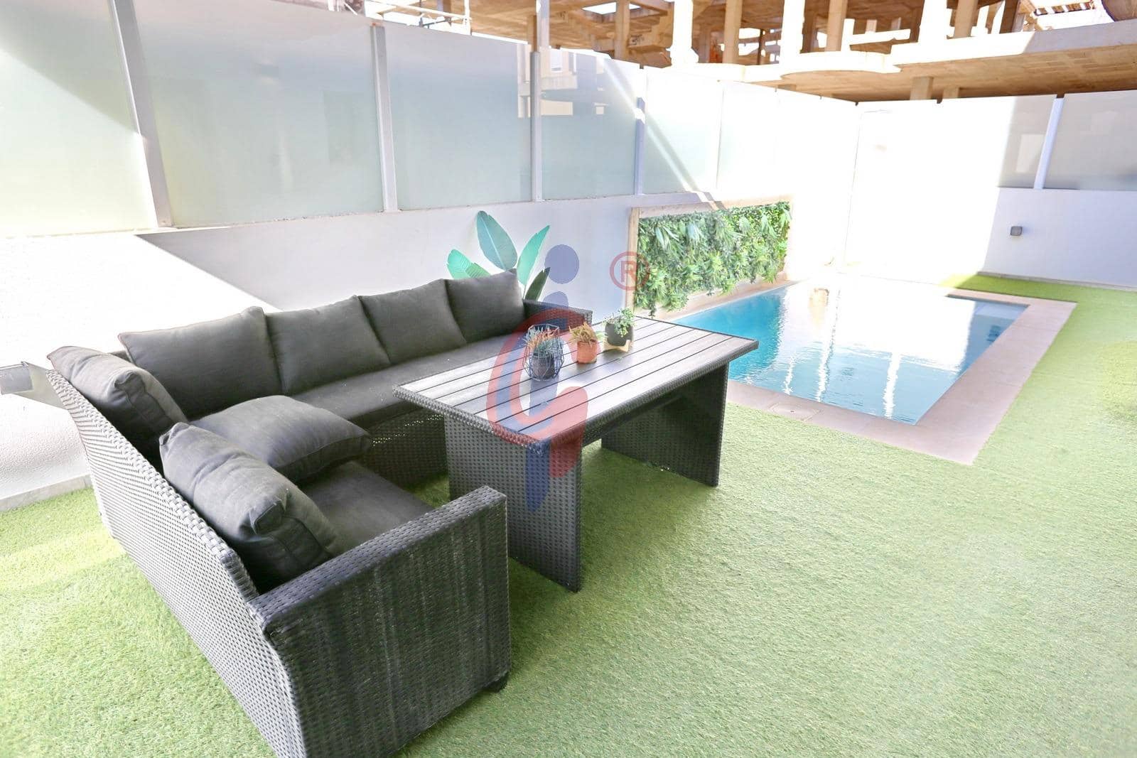 3 soveværelse Villa til salg i Guardamar del Segura med swimmingpool garage - € 470.000 (Ref: 10177316)