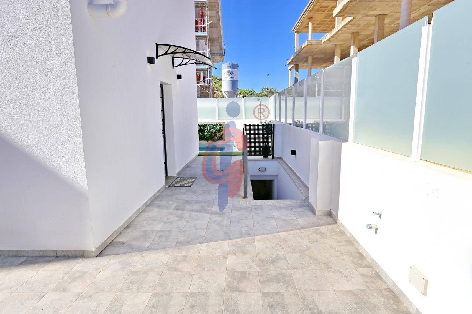 3 soveværelse Villa til salg i Guardamar del Segura med swimmingpool garage - € 470.000 (Ref: 10177316)