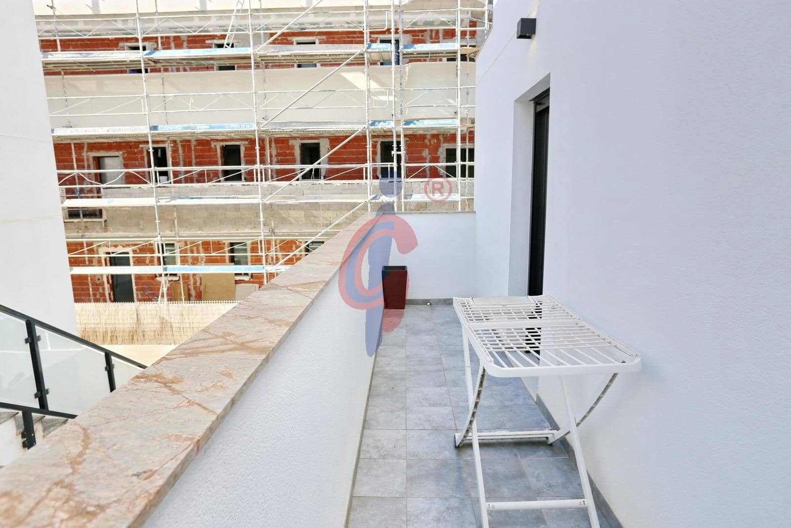 3 soveværelse Villa til salg i Guardamar del Segura med swimmingpool garage - € 470.000 (Ref: 10177316)
