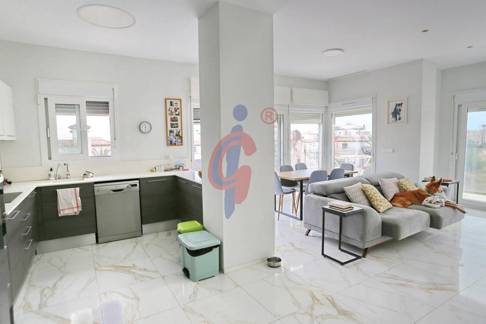 3 chambre Appartement à vendre à El Pinet avec piscine garage - 319 990 € (Ref: 10185062)