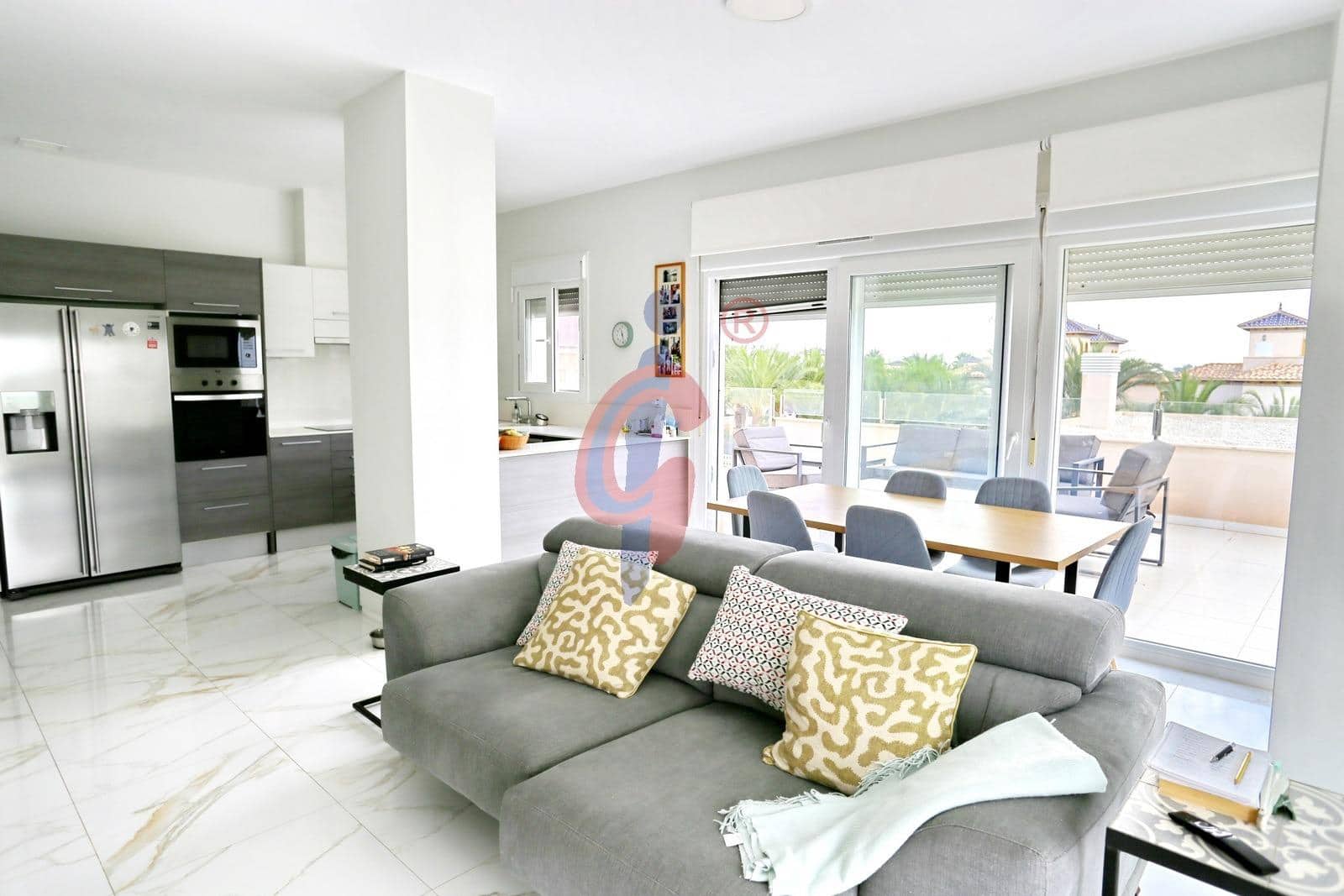 3 chambre Appartement à vendre à El Pinet avec piscine garage - 319 990 € (Ref: 10185062)