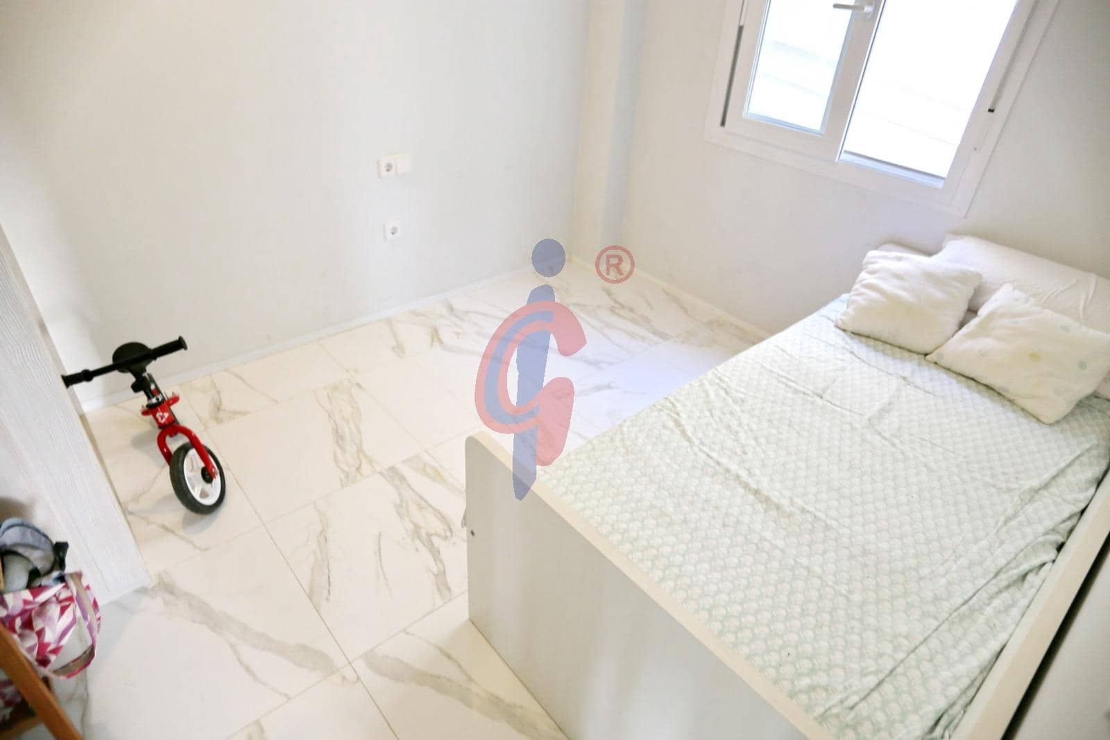 3 chambre Appartement à vendre à El Pinet avec piscine garage - 319 990 € (Ref: 10185062)