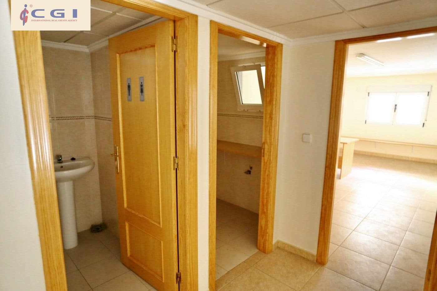 Kommersiell til salgs i Guardamar del Segura - € 139 950 (Ref: 6182241)