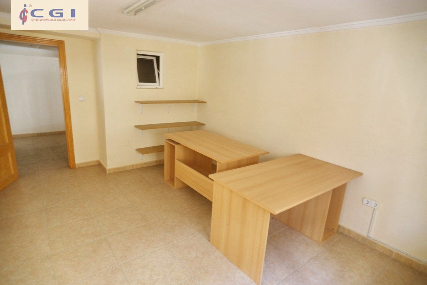 Kommersiell til salgs i Guardamar del Segura - € 139 950 (Ref: 6182241)