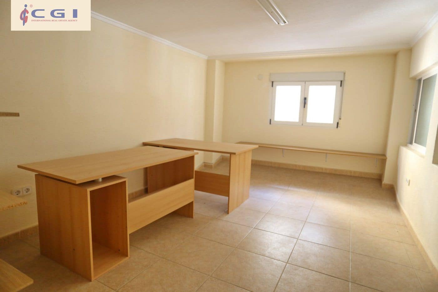 Kommersiell til salgs i Guardamar del Segura - € 149 950 (Ref: 6182241)