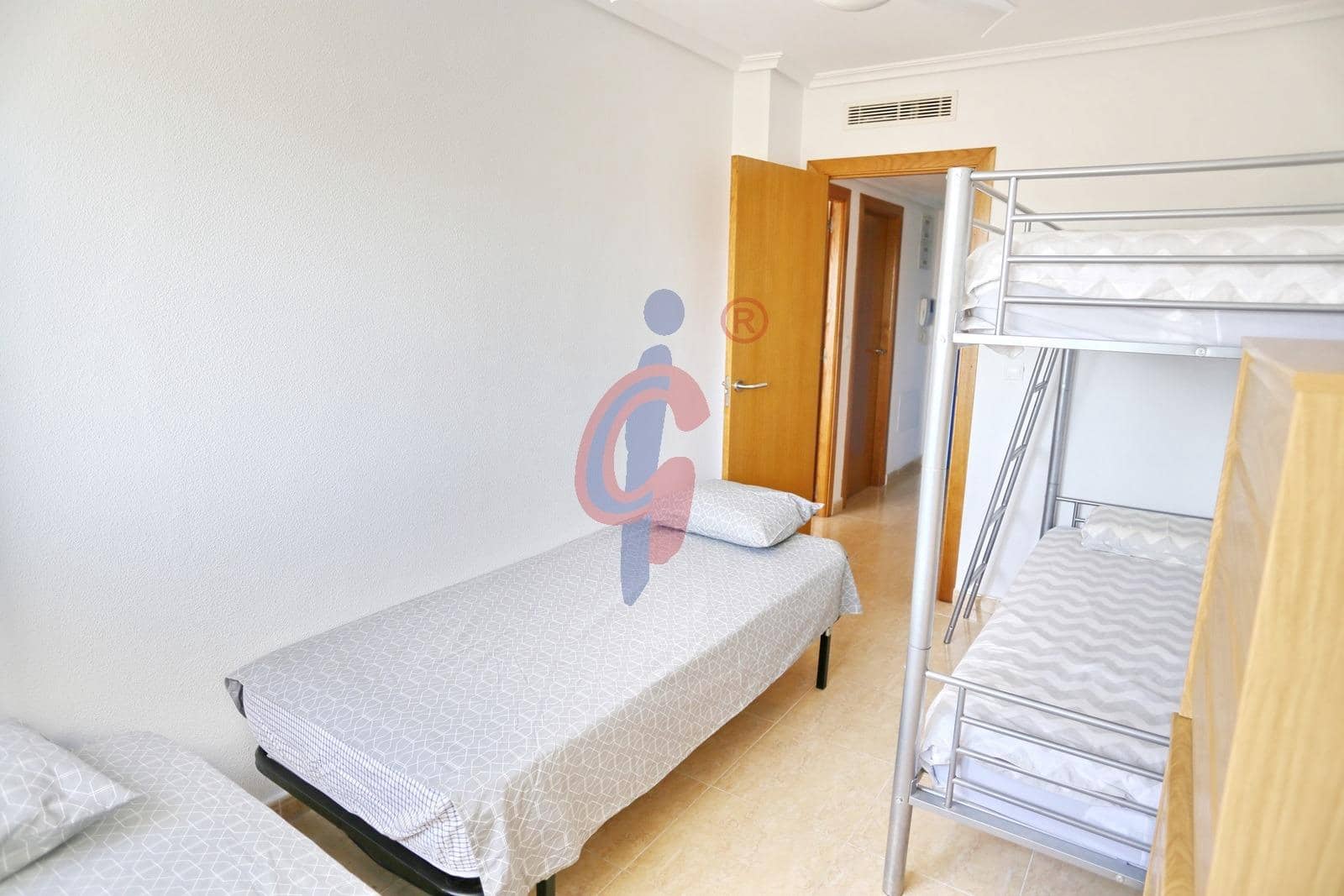 2 quarto Apartamento para venda em Guardamar del Segura com piscina - 149 950 € (Ref: 7463908)