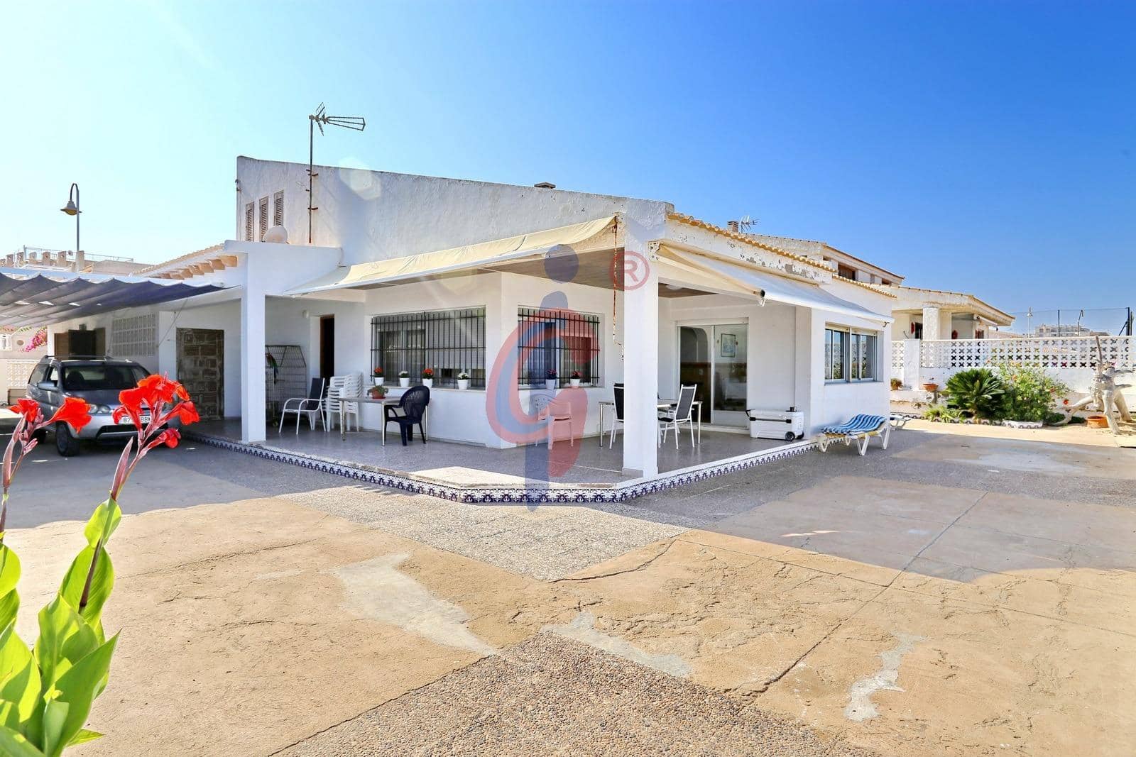 5 soveværelse Villa til salg i Guardamar del Segura - € 1.100.000 (Ref: 7663718)