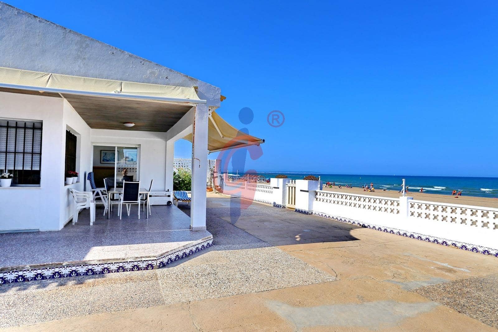 5 soveværelse Villa til salg i Guardamar del Segura - € 1.100.000 (Ref: 7663718)