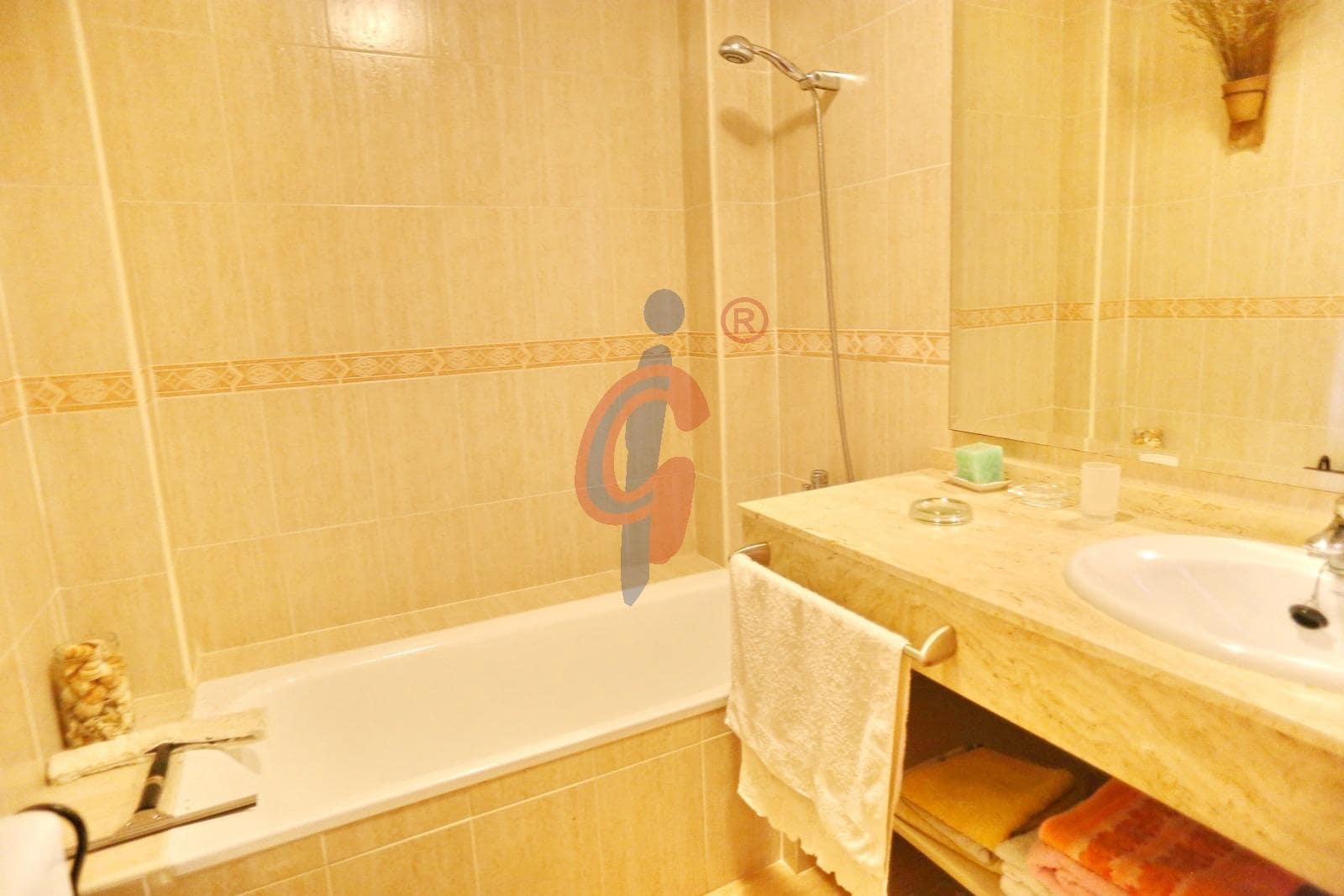 4 makuuhuone Huvila myytävänä paikassa La Marina mukana 
autotalli - 550 000 € (Ref: 7737597)