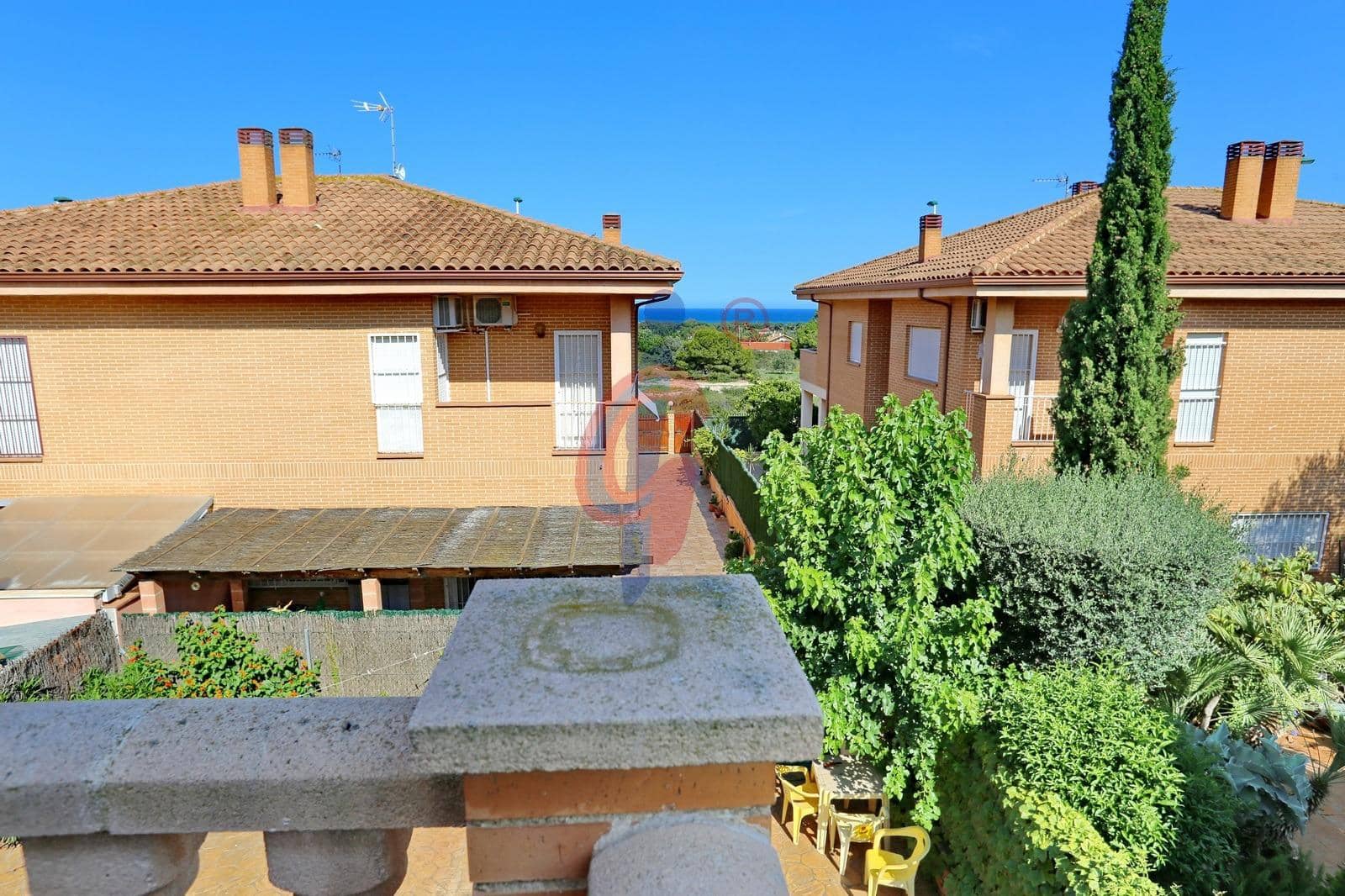 Chalet de 4 habitaciones en La Marina en venta con garaje - 550.000 € (Ref: 7737597)