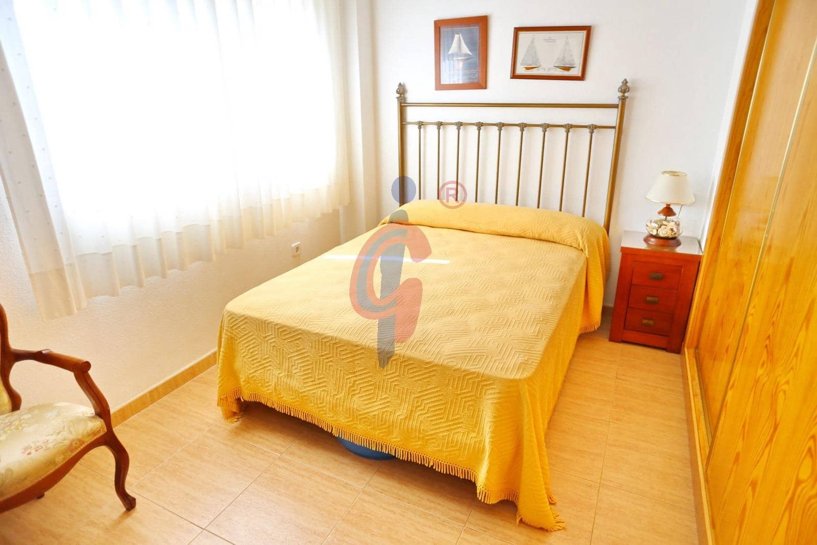 Chalet de 4 habitaciones en La Marina en venta con garaje - 550.000 € (Ref: 7737597)