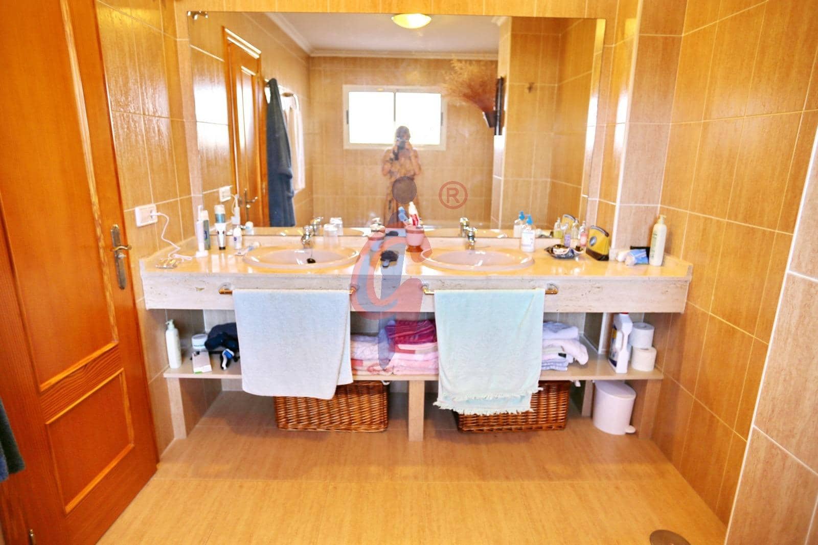 Chalet de 4 habitaciones en La Marina en venta con garaje - 550.000 € (Ref: 7737597)