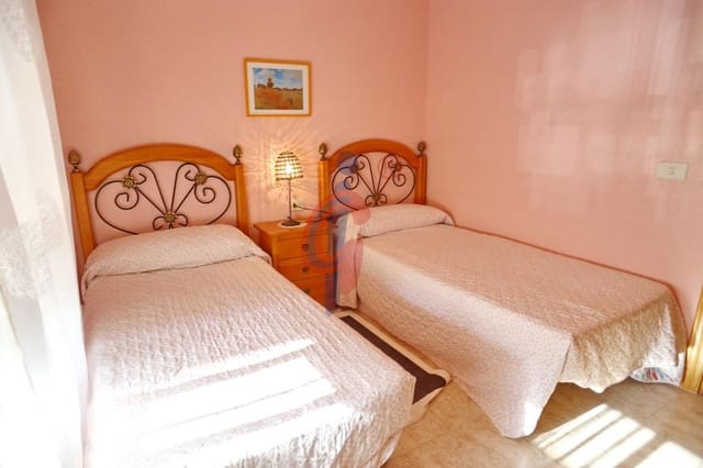 3 soveværelse Lejlighed til salg i Guardamar Playa, Guardamar del Segura med garage - € 184.995 (Ref: 7757002)