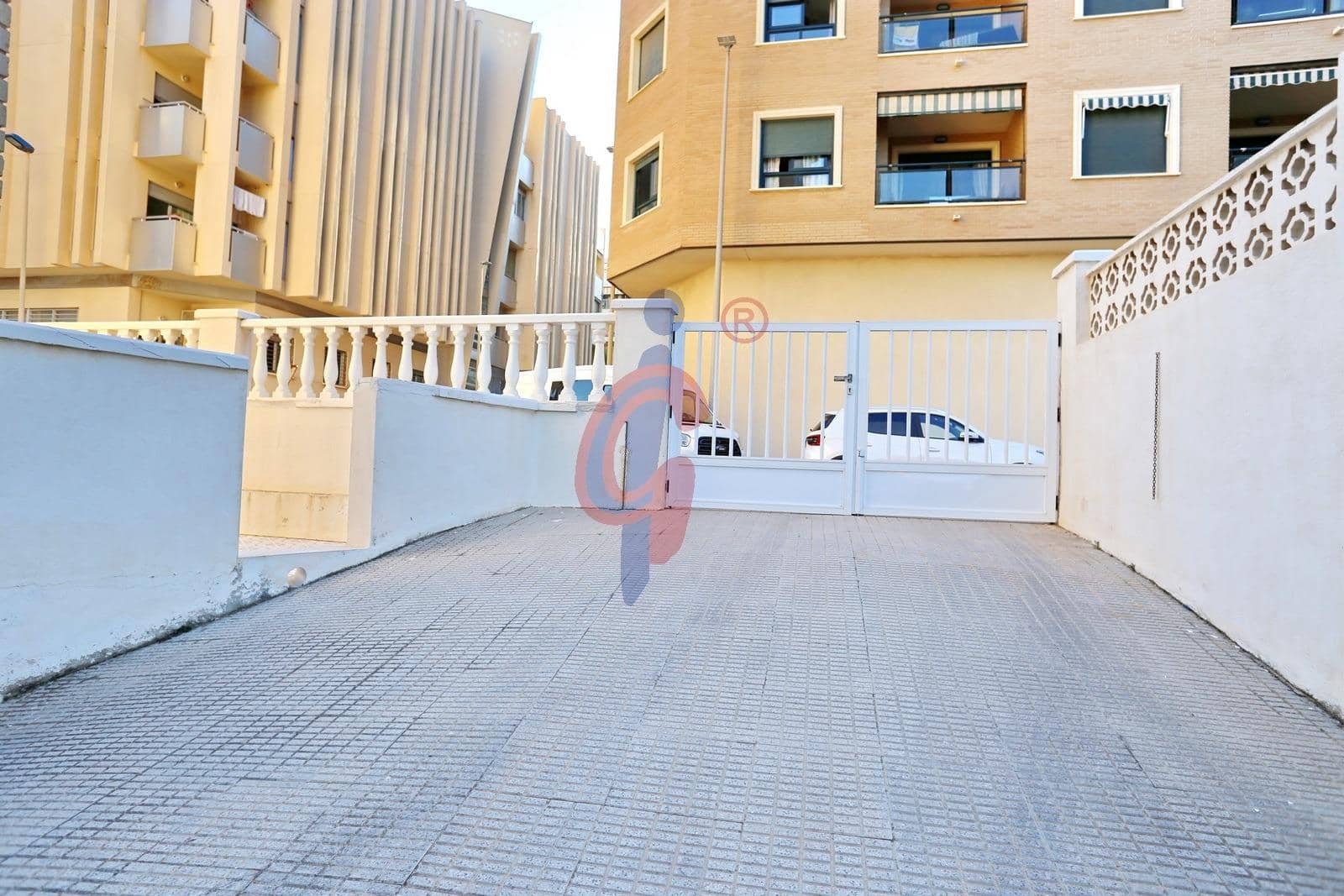 3 chambre Appartement à vendre à Guardamar del Segura avec garage - 184 995 € (Ref: 7757002)