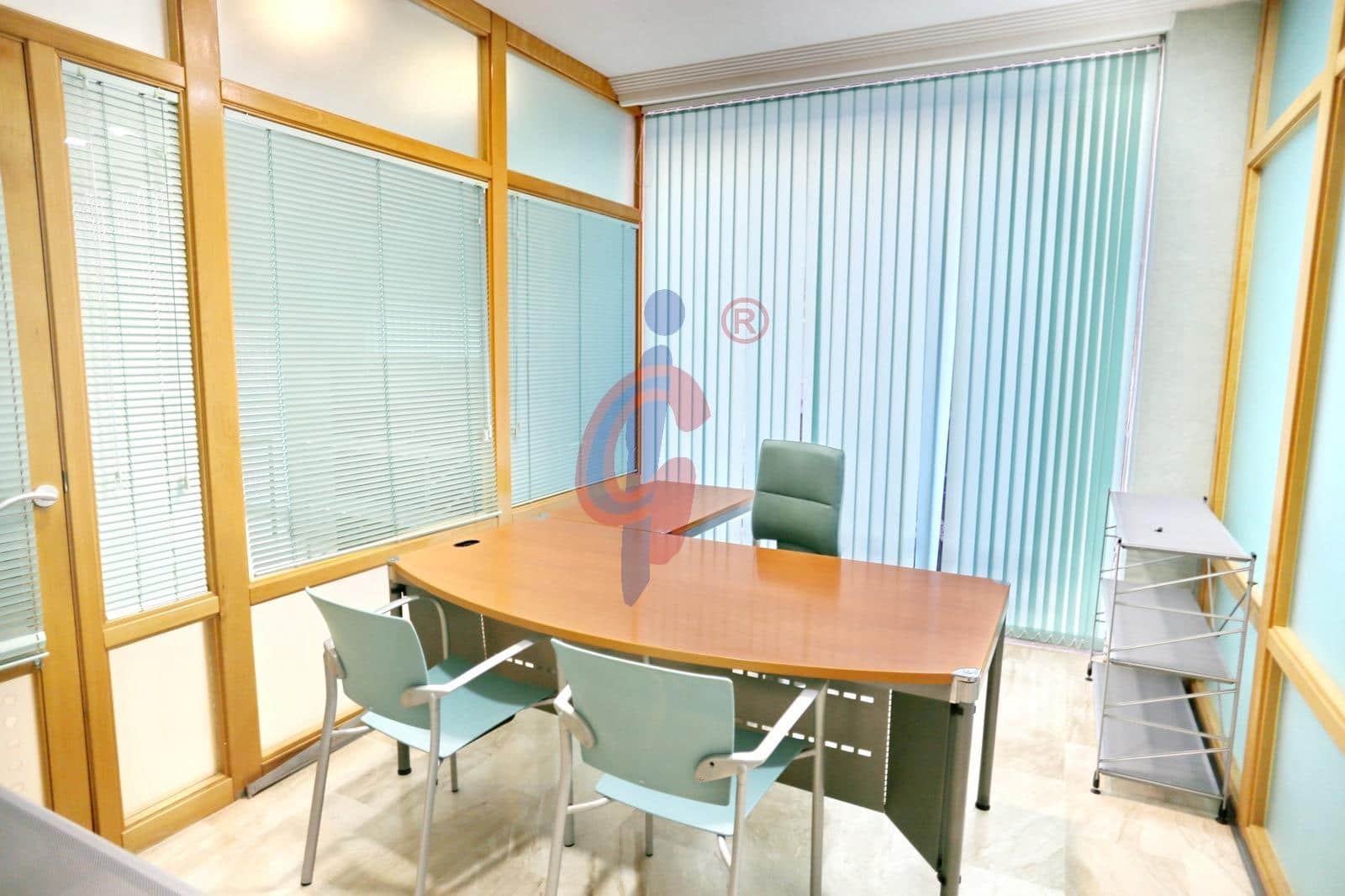 Commercieel te koop in Guardamar del Segura - € 420.000 (Ref: 8006398)