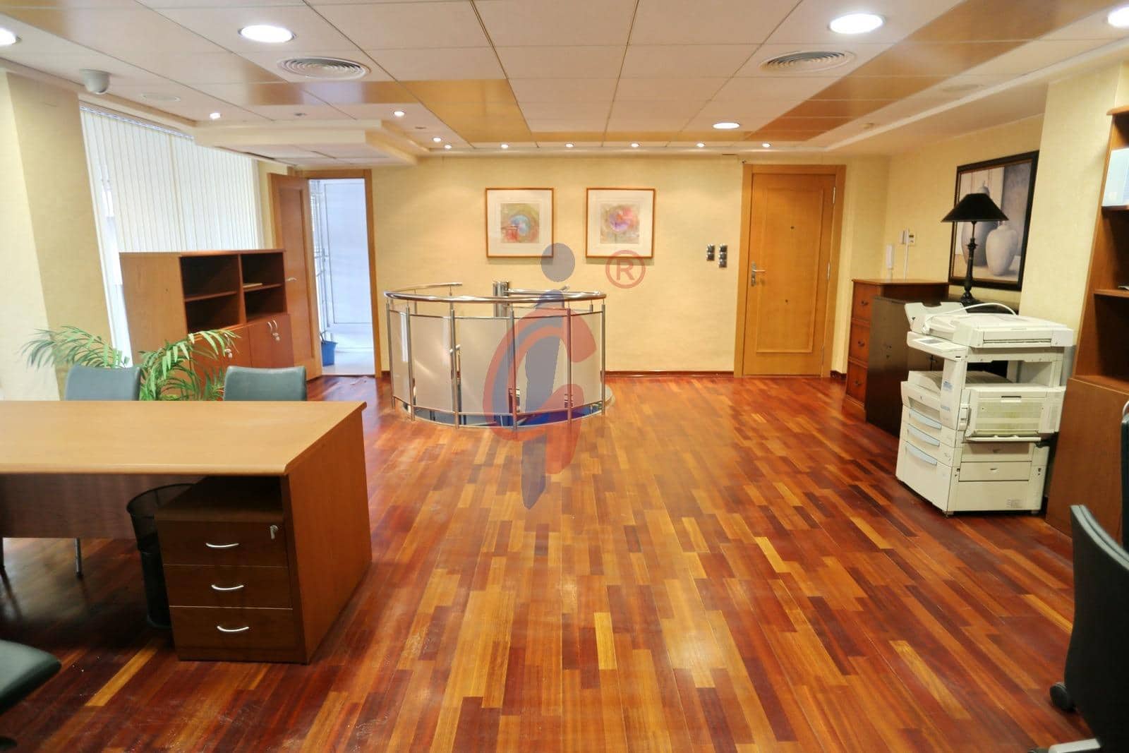 Commercieel te koop in Guardamar del Segura - € 420.000 (Ref: 8006398)